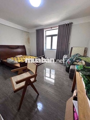 Cho thuê nhà MT khu tên Lửa full nội thất