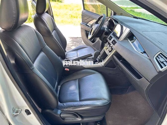 Mitsubishi Xpander 2021 Tự động Trắng 7 chỗ
