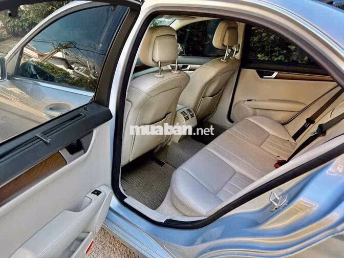 Mercedes-Benz C250 2013 Tự động 7 cấp Bạc