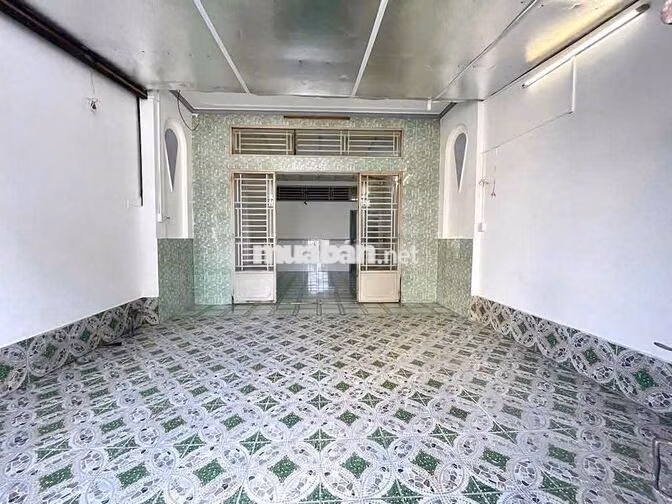 Nhà Liên Tổ 12-20 đường Nguyễn Văn Cừ 8,5 triệu