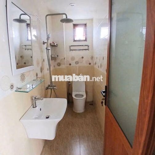 Cho thuê nhà trệt lầu full nội thất xịn, gần đại học y dược