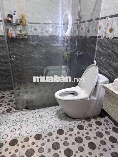 Cho thuê nhà MT khu tên Lửa full nội thất