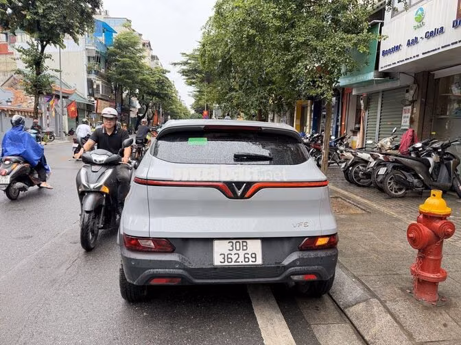 VinFast VF5 2025 Xám Tự động 13.000 km