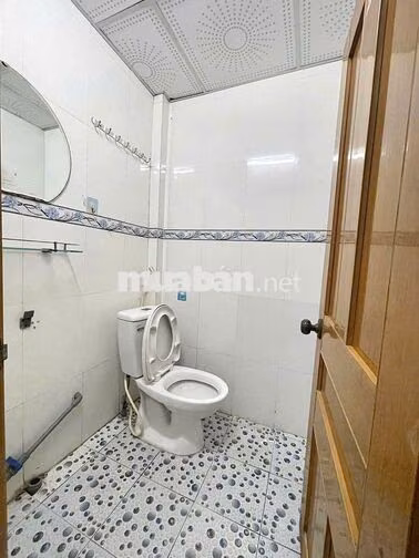 Nhà Liên Tổ 12-20 đường Nguyễn Văn Cừ 8,5 triệu