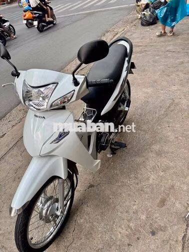 🛑🛑 Wave A 2023 Trắng rất mới  ngay chủ có góp