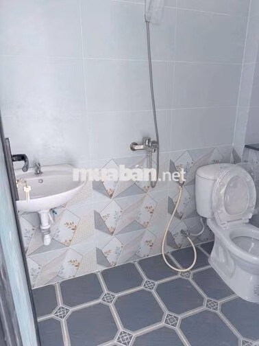 cho thuê nhà nguyên căn an phú đông quận 12