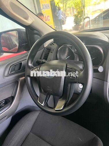 Ford Ranger Số sàn màu Đỏ