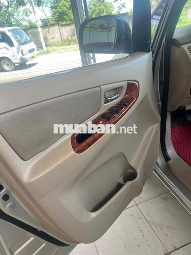 Toyota Innova 2006 Bạc Số sàn 130.000 km