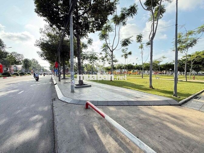 ĐẤT MẶT TIỀN NGUYỄN ÁI QUỐC – ĐỐI DIỆN CÔNG VIÊN DƯƠNG TỬ GIANG – 19