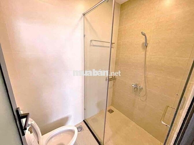 Căn hộ bancol 40m2 Nguyễn Tri Phương, quận 10