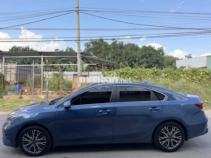 Kia K3 2021 1.6 Premium Xanh