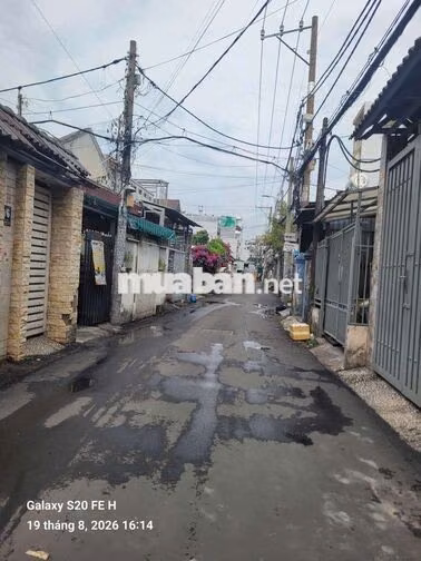 cần cho thuê nhà 1Xẹt NVQ .DT 4 x13 .1 trệt 1Lầu 3PN 2Ws giá 8 triệu 5