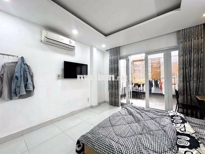 ĐƯỜNG LỚN, TÁCH BẾP BAN CÔNG SIÊU RỘNG RÃI THOÁNG MÁT