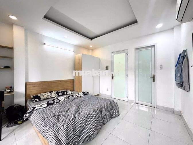 ĐƯỜNG LỚN, TÁCH BẾP BAN CÔNG SIÊU RỘNG RÃI THOÁNG MÁT