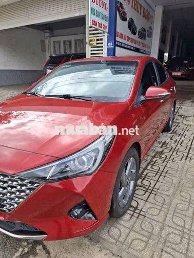 Hyundai Accent Cao cấp nhất Tự động Đỏ