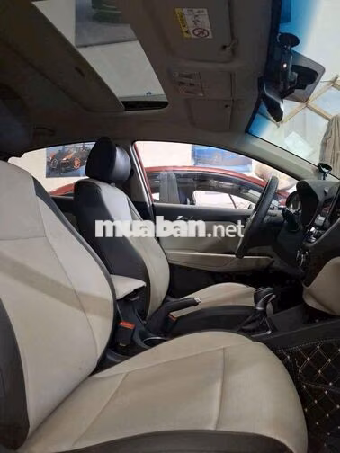 Hyundai Accent Cao cấp nhất Tự động Đỏ