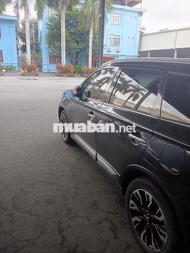Mitsubishi Outlander 2.0 Premium 2021 Đen 8.268 km