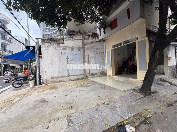 Mặt Bằng Ngã Tư 2 mặt tiền khu vực sầm uất, mới đẹp
