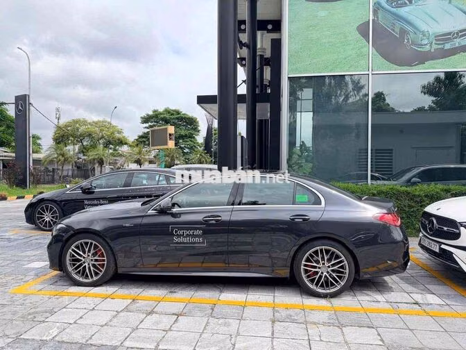 Mercedes-Benz C43 AMG 3.000km Đen