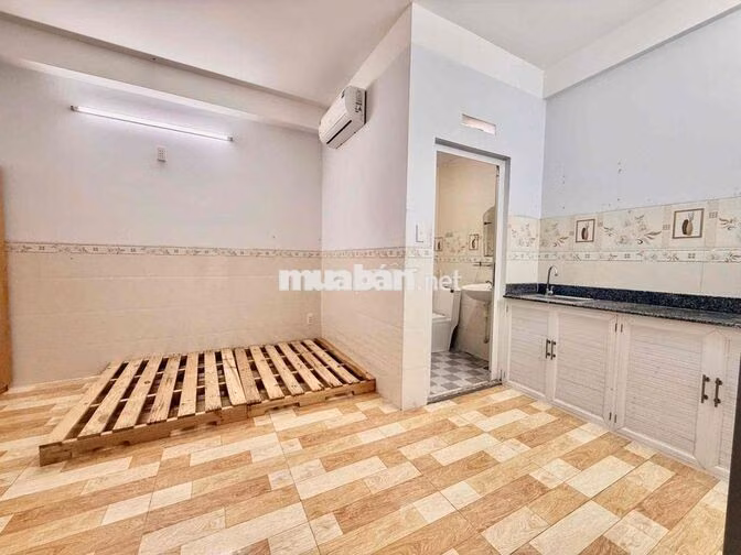 🔥PHÒNG STUDIO SẴN NỘI THẤT CƠ BẢN_THANG MÁY_KẾ BÊN CV GIA ĐỊNH🏡