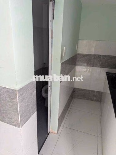 nhà cho thuê đối diên bênh viện q12