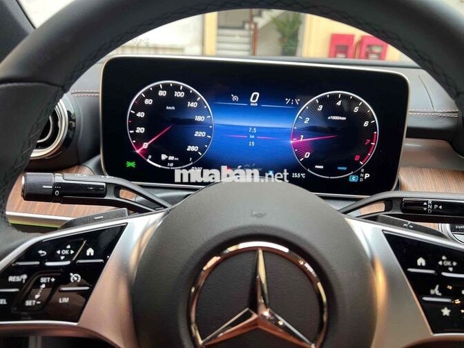 Mercedes-Benz C 200 Avantgarde Plus V4 Đen