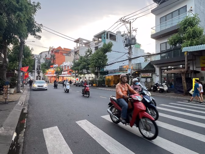 ⭐️Bán nhà góc 3 Mặt tiền kinh doanh đường Nguyễn Phúc Chu, P15, Q.Tân 