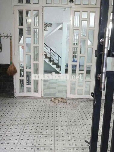 Cho Thuê Nhà Gần Chợ Đường DT 100m2 1Trệt 1Lầu 3Pn 2Wc Sân Xe Máy