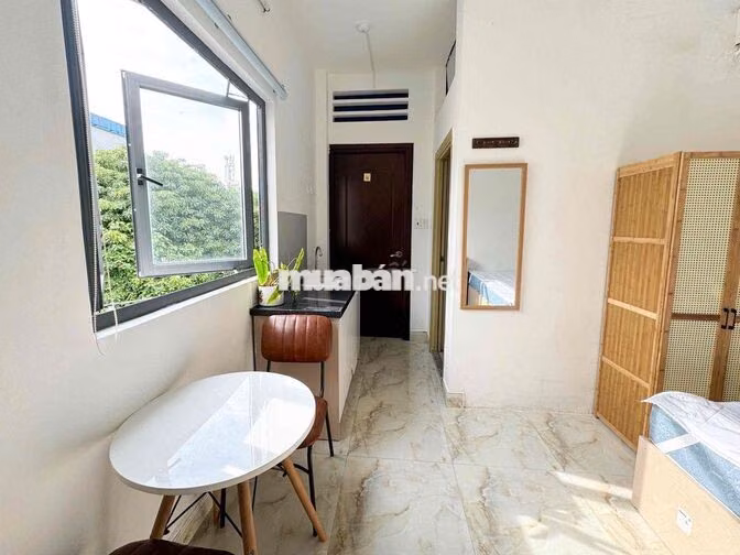 📌CĂN HỘ NGAY HOÀNG SA Q.1, STUDIO CỬA SỔ LỚN - FULL NỘI THẤT