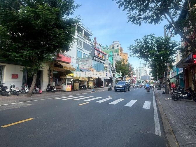 Bán nhà Mặt tiền đường  Âu Cơ gần vòng xoay Lê Đại Hành ,4x16m ,5 lầu 