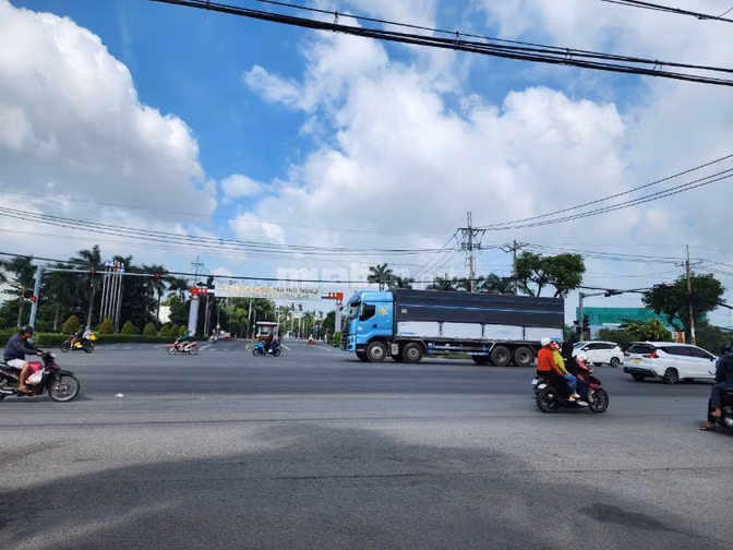 Gấp 80m2 đất thổ cư chỉ 850 triệu , đường nhựa, xã Tân Phú Trung , SHR