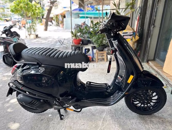 Vespa Sprint 125 iget ABS-  Full Black