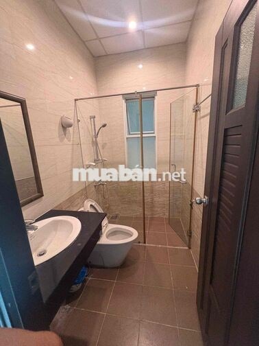 🍀Cho thuê nhà MT đường 28A . khu Tên Lửa.