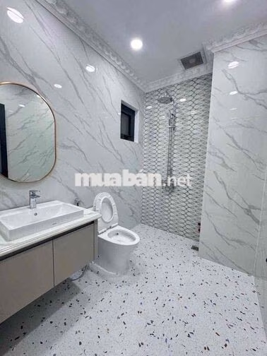 LÊ THỊ RIÊNG -Q1 NGANG 8M | Phường Bến Thành