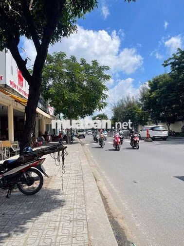 🛑CHO THUÊ MẶT BẰNG KINH DOANH SHOWROOM NGUYỄN OANH🛑10x20m CẤP 4 SUỐT