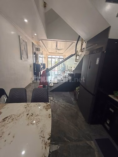 Bán nhà tái định cư hoa động .