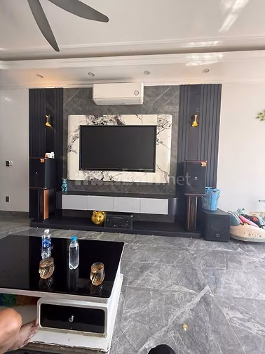 Bán nhà tái định cư hoa động .