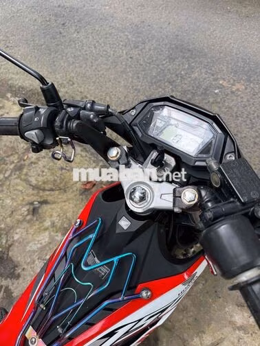 Honda Sonic 150 Đỏ, đen, trắng