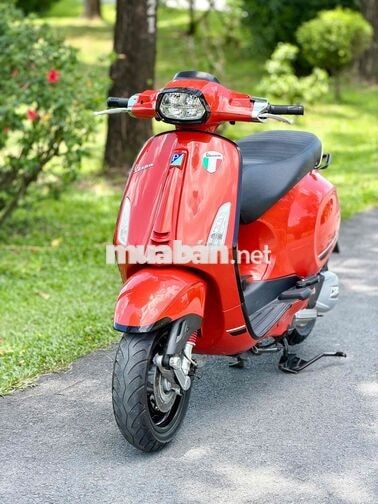 Piaggio Sprint 125ccABS 2023.odo 8k.Zin Nguyên Bản