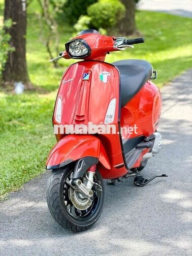 Piaggio Sprint 125ccABS 2023.odo 8k.Zin Nguyên Bản