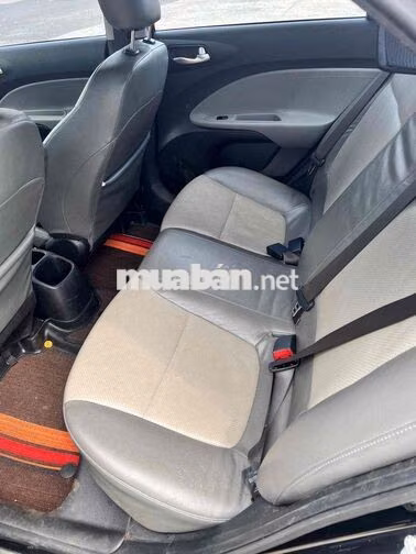 Kia Soluto MT bản đủ 2020 Số sàn Đen