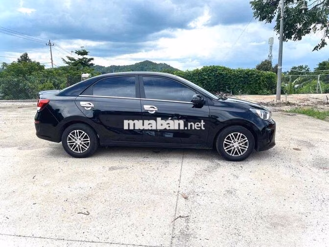 Kia Soluto MT bản đủ 2020 Số sàn Đen