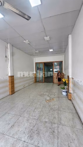 Cho thuê nhà mặt tiền phan huy ích đú 3 lầu tiện kinh doanh