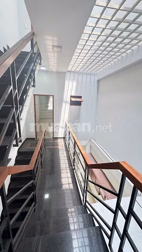 Cho thuê nhà mặt tiền phan huy ích đú 3 lầu tiện kinh doanh