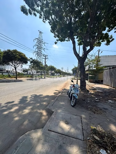 Api bán đất mặt tiền Ngô Chí Quốc, giá 7 tỷ có TL lộc cho khách nhanh 