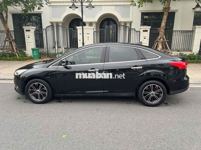 Ford Focus Titanium 2016 Đen 100000 km