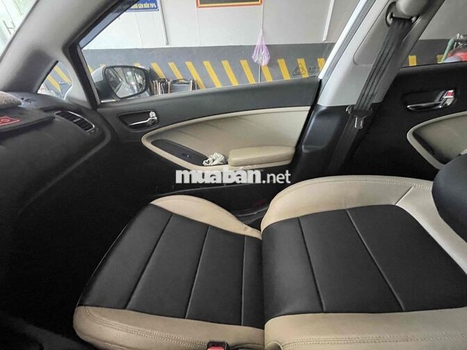 Kia Cerato 2016 bản full Trắng
