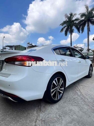 Kia Cerato 2016 bản full Trắng
