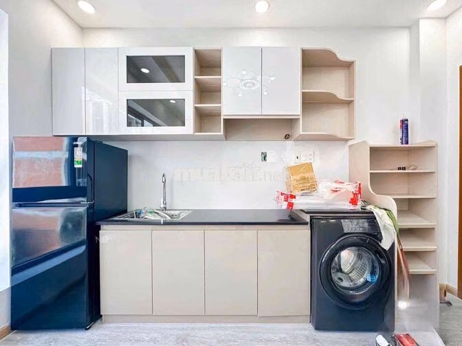 STUDIO FULL NỘI THẤT - GẦN KCX TÂN THUẬN, ĐH UFM Q7, PHÚ MỸ HƯNG