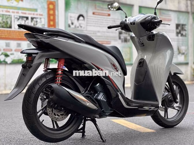 Honda SH 160 7.500 km Xám xi măng